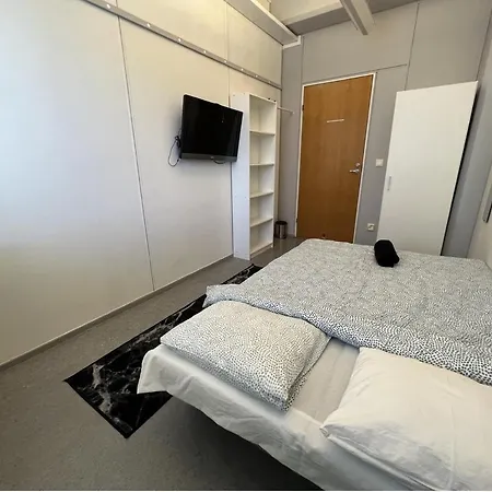 Office House Services 209 * 헬싱키